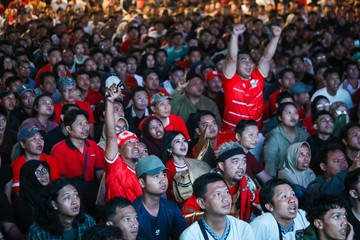 Indonesia Juara FIFA ASEAN, Euforia Warga Pecah di Kantor Gubernur Jateng