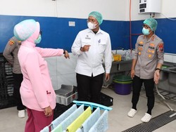 Kapolres-Ketua YKB Cabang Malang Cek Uji Coba MBG Prasmanan, Pastikan Kualitas