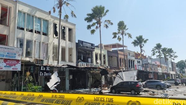 Potret Dahsyatnya Ledakan di Perum San Antonio Pakuwon City Surabaya