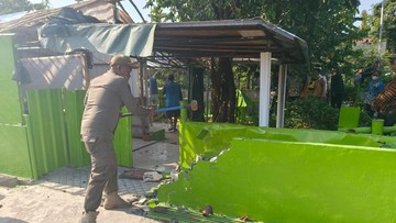 Dianggap Fiktif, Makam Keramat Joko Umbaran di Gresik Dibongkar