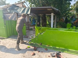 Dianggap Fiktif, Makam Keramat Joko Umbaran di Gresik Dibongkar