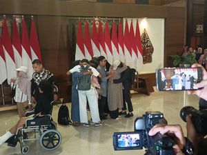 4 WNI yang Disandera Perompak Somalia Tiba di RI, Tangis Keluarga Pecah