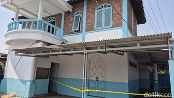Mayat Pria Terborgol Ditemukan Membusuk Dalam Rumah Kosong di Kendal