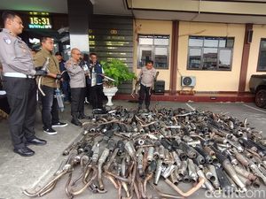 Polisi Razia Knalpot Bising ke Sekolah di Tasikmalaya