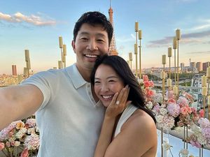 Congratz! Simu Liu dan Allison Hsu Menikah di Prancis