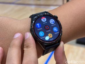 Huawei Watch GT 7 Series Bisa Pantau Badminton, Pukulan Ikut Dihitung