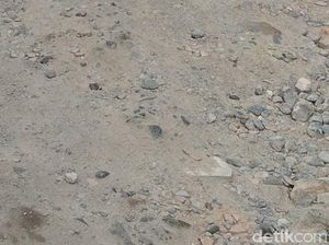 Lapor Pak Bupati! 5 Tahun Jalan Jati Rejo Desa Sampali Rusak-Minim Penerangan