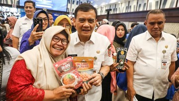 Ahmad Luthfi Dorong 4,2 Juta UMKM Jateng Naik Kelas hingga Pasar Ekspor