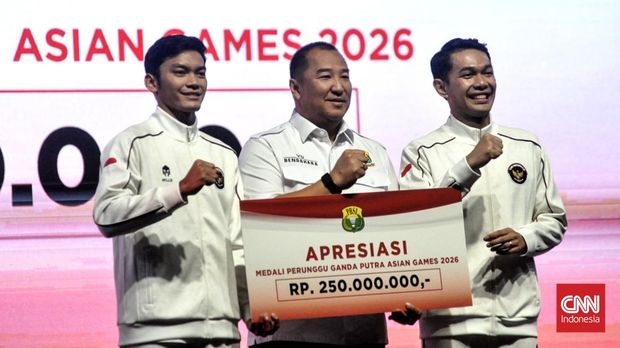 Penyerahan apresiasi PBSI untuk atlet Asian Games 2026 Penyerahan apresiasi PBSI untuk atlet Asian Games 2026. (CNN Indonesia/Putra Permata Tegar Idaman)