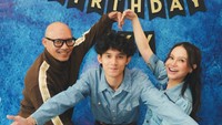 7 Potret Rossa di Ultah Putranya, Tampil Kompak Bareng Mantan Suami