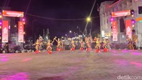 Ribuan Orang Padati Titik Nol KM Saksikan WJNC HUT Jogja Malam Ini