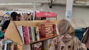 Pengalaman Baru, Membaca Buku dari Kapal Doulos Hope Jakarta