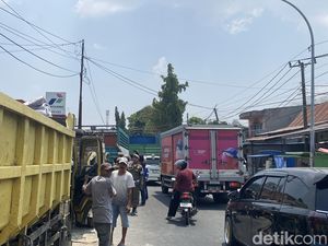 Truk Isi Solar di Parepare Dibatasi gegara Antrean Biang Macet