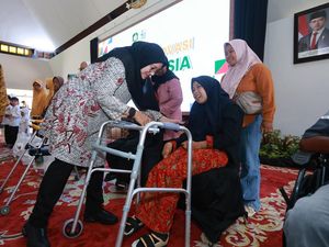 Bupati Ipuk Luncurkan Teman Lansia untuk Sasar Warga Sebatang Kara