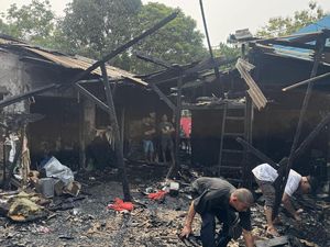 Cerita Warga Berhasil Selamatkan Diri dari Kebakaran di Kemayoran