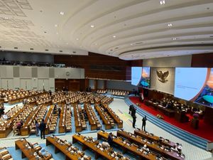 Video: Rapat Paripurna DPR Tetapkan 5 Orang Anggota Dewas RRI 2026-2031