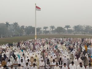 Video: Pemprov Sumsel Gelar Salat Istisqa di Tengah Kabut Asap
