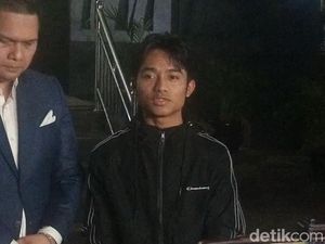 Polisi Periksa Betrand Peto Soal Kasus Dugaan Kekerasan Seksual