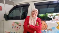 Tak Ada Tanggal Merah bagi Bunda Iis Pendamping Anak-anak Pejuang Kanker