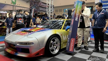 Honda NSX Pakai Wrap Film Printable MaxDecal, Apa Istimewanya?