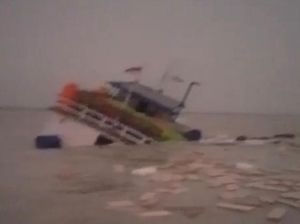 KM Putra Harapan Tenggelam di Merauke, 8 ABK Selamat