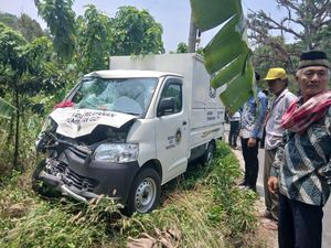 Mobil SPPG Tabrak Motor Sekeluarga di OKU Timur, 3 Orang Tewas dan 1 Terluka