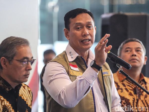 Serapan Beras Bulog Lampaui Target, Stok Tembus Rekor 4,5 Juta Ton