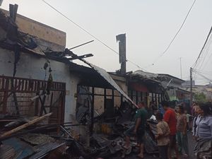 Kebakaran Hanguskan 7 Rumah dan 1 Gudang di Bontoala Makassar