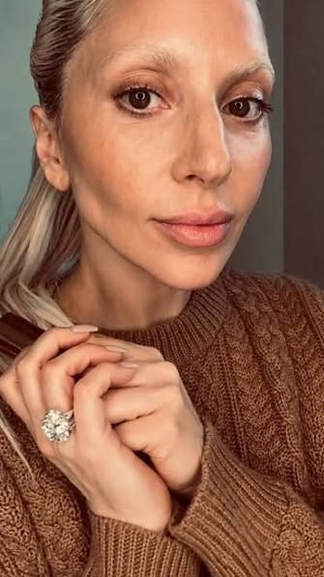 Kilau Cincin Rp 18 Miliar Lady Gaga Curi Perhatian Publik di Tengah Tutorial Kecantikan Rumahannya
