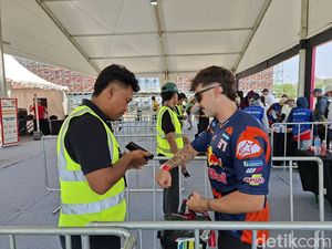 Belasan Ribu Penonton Berdatangan Jelang Sprint Race MotoGP Mandalika 2026