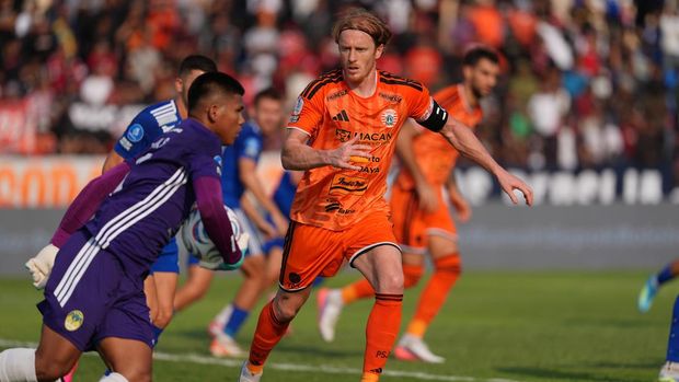 PSIM Yogyakarta Vs Persija Jakarta PSIM Yogyakarta Vs Persija Jakarta pada pertandingan BRI Super League di Stadion Sultan Agung, Bantul, Sabtu (10/10).
