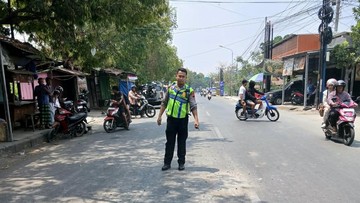 Adu Banteng Vario Vs Beat di Demak, Tukang Ojek Tewas