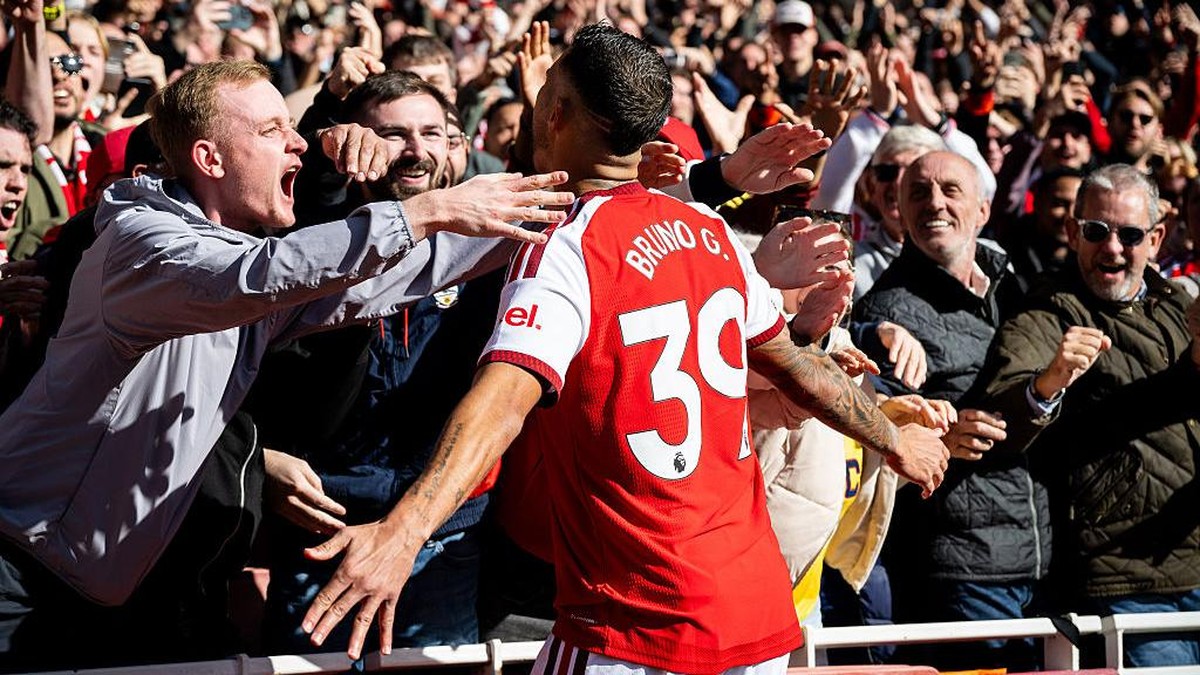 Perayaan gol Bruno Guimaraes. (Foto: Getty Images/Sebastian Frej/MB Media)