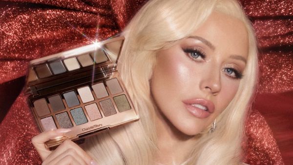 Christina Aguilera Tak Menua di Usia 45, Tampil Glamor di Iklan Kosmetik