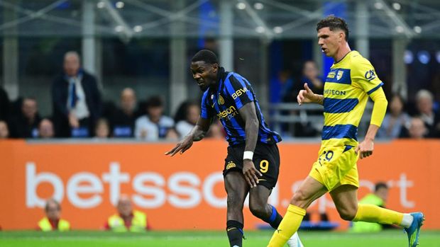 Soccer Football - Serie A - Inter Milan v Parma - San Siro, Milan, Italy - October 10, 2026 Inter Milan's Marcus Thuram scores their third goal REUTERS/Daniele Mascolo