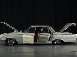 Ratusan Motor-Mobil Kustom Adu Keren di Jogja