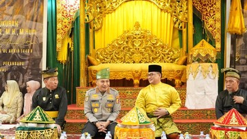 Dilepas LAM Riau, Komjen Herry Heryawan Bacakan 'Surat Cinta' Menyentuh Hati