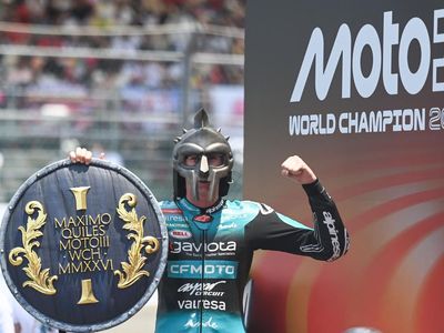 Maximo Quiles Juara Moto3 Mandalika 2026, Veda Ega Tampil Gigih Finis Keenam