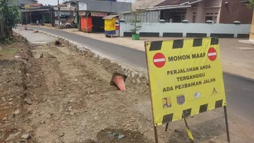 Pemkot Depok Perbaiki 5,1 Km Jalan Raya Tapos, Target 2 Minggu Selesai
