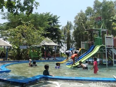 Menikmati Ademnya Wana Wisata Edukasi di Nganjuk