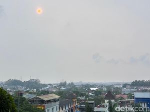 Asap Karhutla Terbawa dari Daerah Lain, Kabut di Balikpapan Makin Pekat