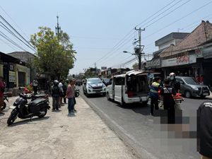 Pesepeda Lansia Tewas Ditabrak Motor di Jalan Dr Radjiman Solo