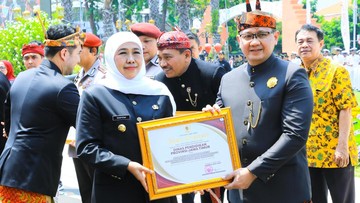 Servis Gratis 9.175 Motor oleh Pemprov Jatim Pecahkan Rekor MURI