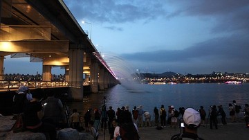 Seoul Perketat Pengawasan Sungai Han Setelah Aksi Lompat Wisatawan dari Jembatan Banpo
