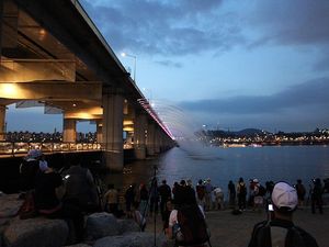 Turis Lompat dari Banpo, Kini Seoul Perketat Keamanan Sungai Han