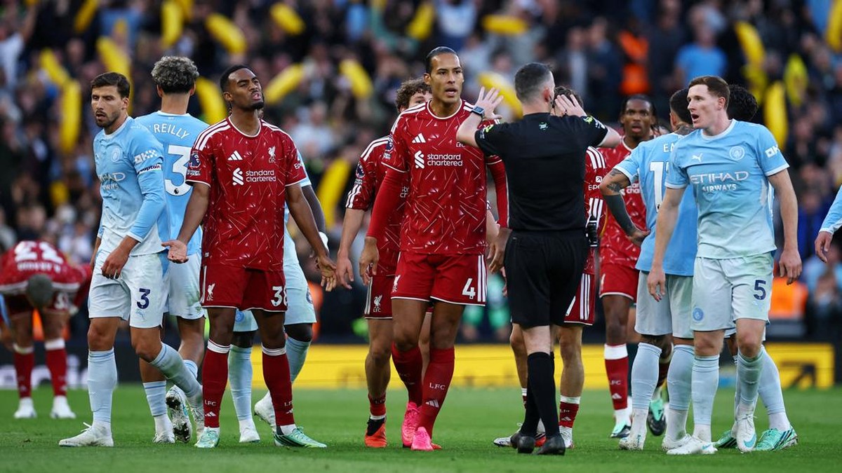 Liverpool dihabisi Manchester City di Anfield. (Foto: REUTERS/Phil Noble)