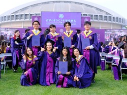 Fenomena Mahasiswa Gen Z Pakar AI Raup Duit Triliunan