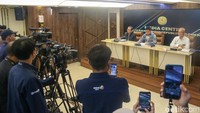 Aksi Botok Pati Siram Air ke Hakim Tuai Sorotan