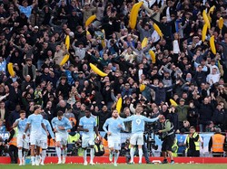 Man City Melawan Kegaduhan dengan Kemenangan