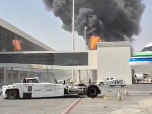 Bandara Riyadh Ditutup hingga 15 Oktober Buntut Rentetan Serangan Houthi